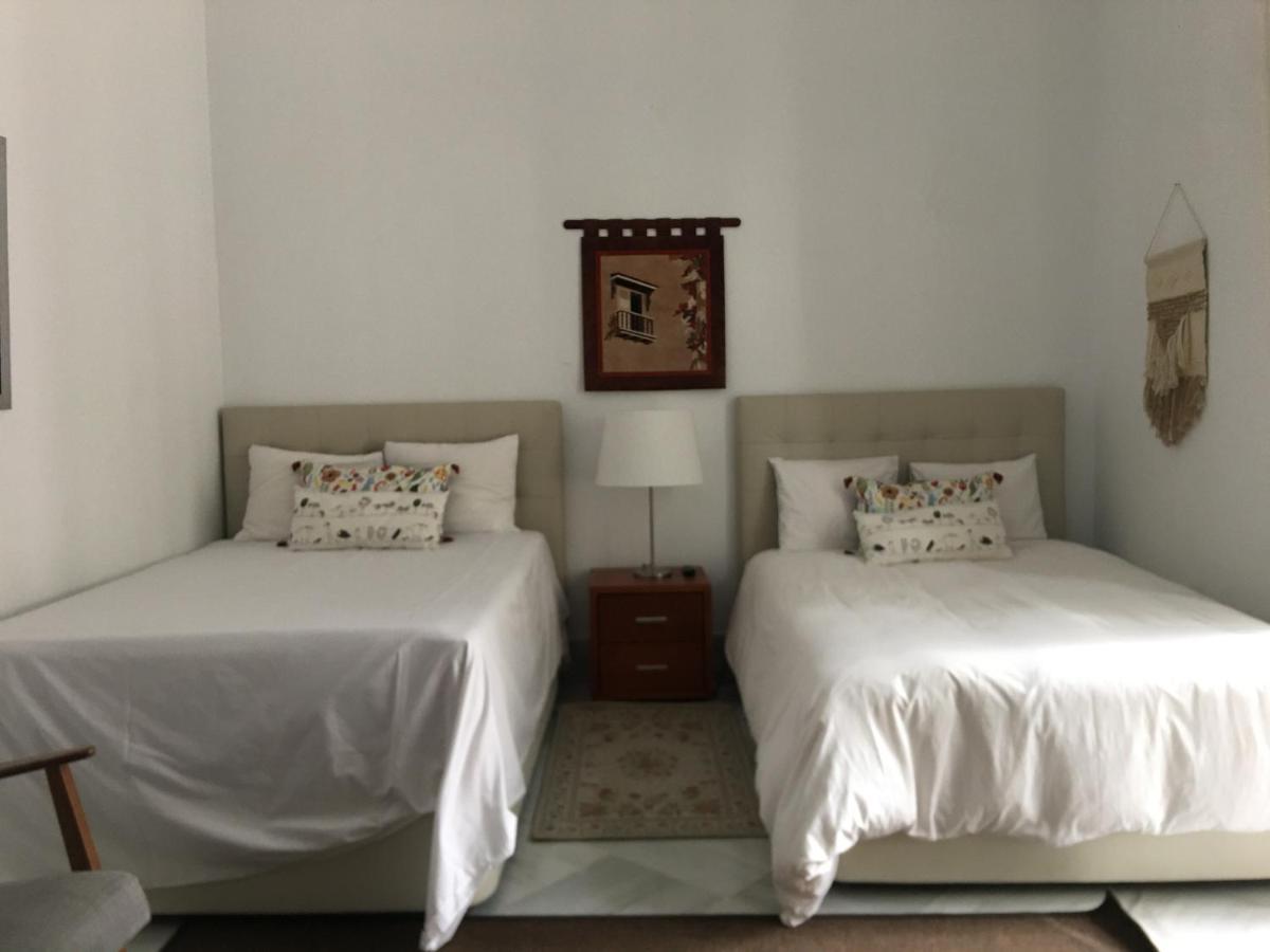 Casa Palacio En Jerez De La Frontera Con Piscina Privada Luaran gambar