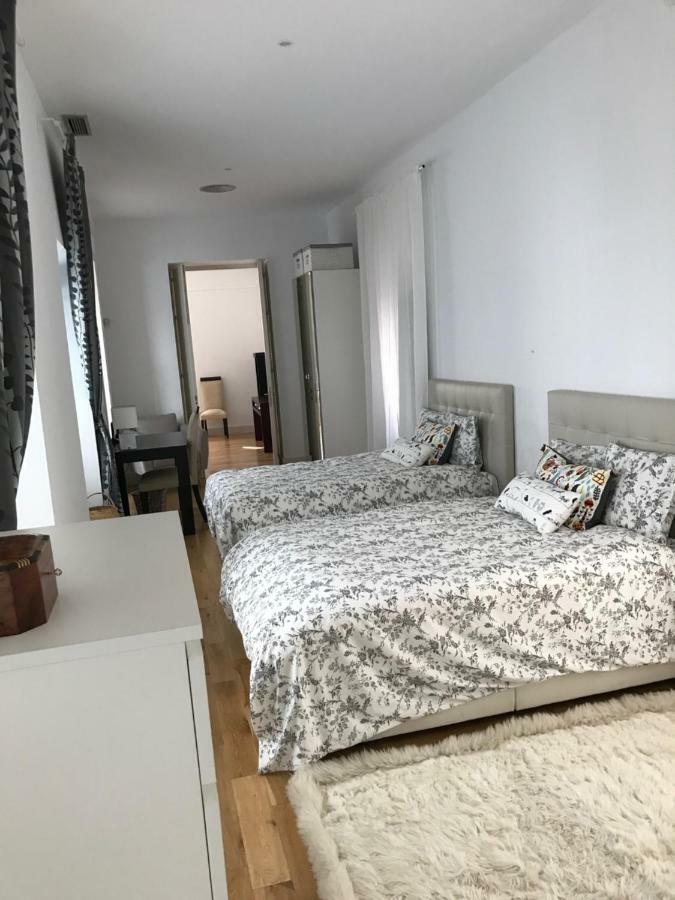 Casa Palacio En Jerez De La Frontera Con Piscina Privada Luaran gambar
