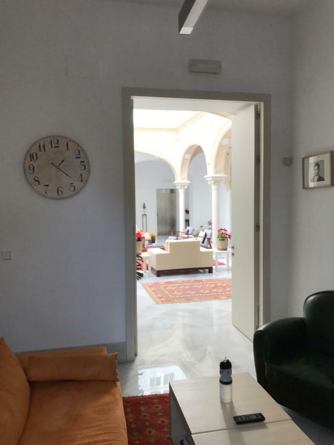 Casa Palacio En Jerez De La Frontera Con Piscina Privada Luaran gambar
