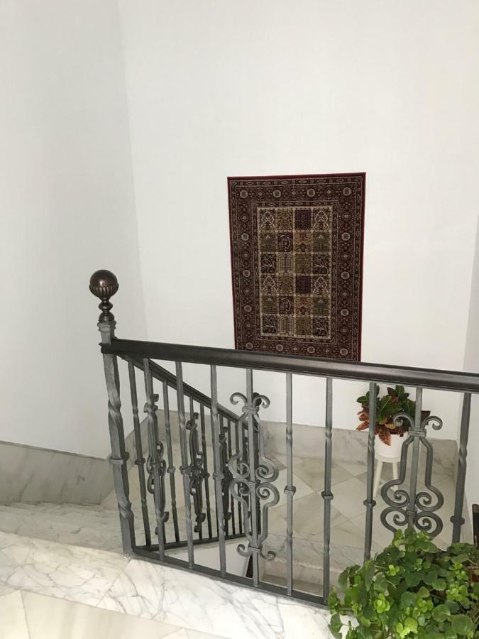 Casa Palacio En Jerez De La Frontera Con Piscina Privada Luaran gambar