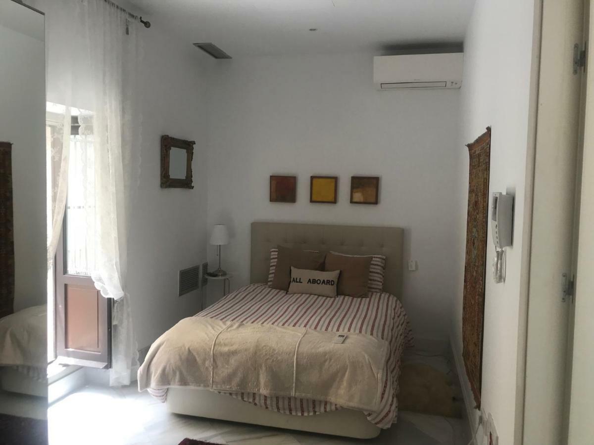 Casa Palacio En Jerez De La Frontera Con Piscina Privada Luaran gambar
