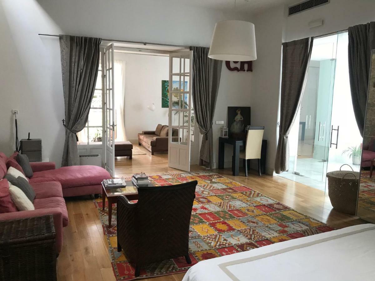 Casa Palacio En Jerez De La Frontera Con Piscina Privada Luaran gambar