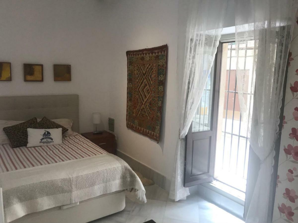 Casa Palacio En Jerez De La Frontera Con Piscina Privada Luaran gambar